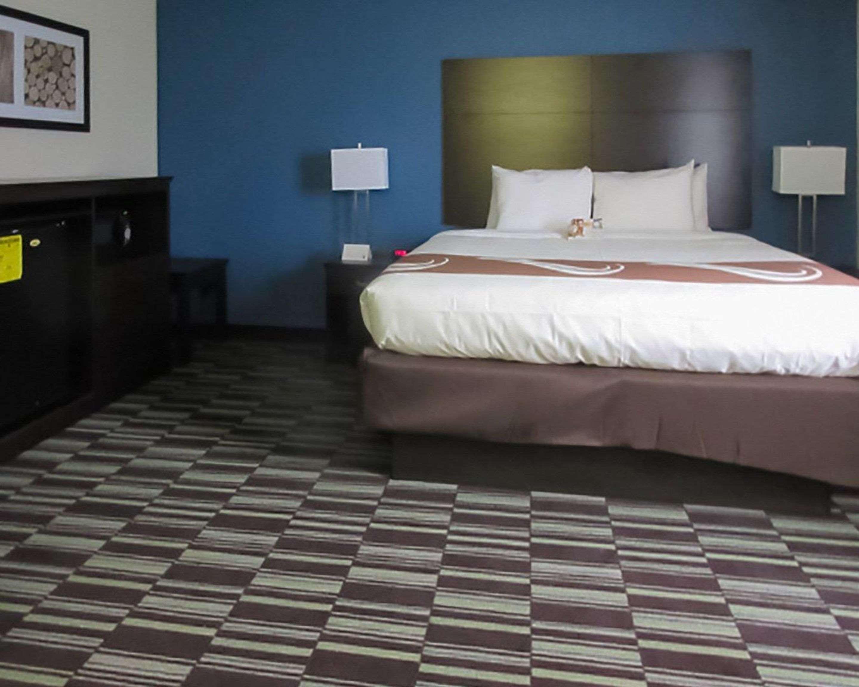 Quality Inn Фармингтон Экстерьер фото